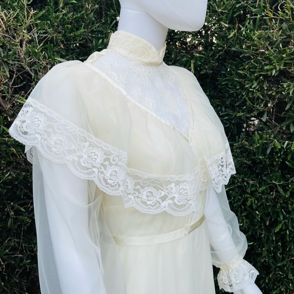Vintage 1970’s Prairie Wedding Dress - Picture 3 of 14